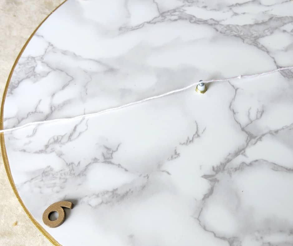 Marble Contact Paper Clock | DIY Clock with Contact Paper | Crafts with Contact Paper | How to make a clock | Clock making | Clockmaking with contact paper | Put contact paper on a wood round to make clock | Make your own clock | Clock for office | Clock for modern office | Marble and gold clock | Clock for modern glam office 