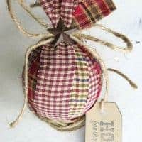 How to Make Fabric Christmas Ornaments Made With Homespun Fabric