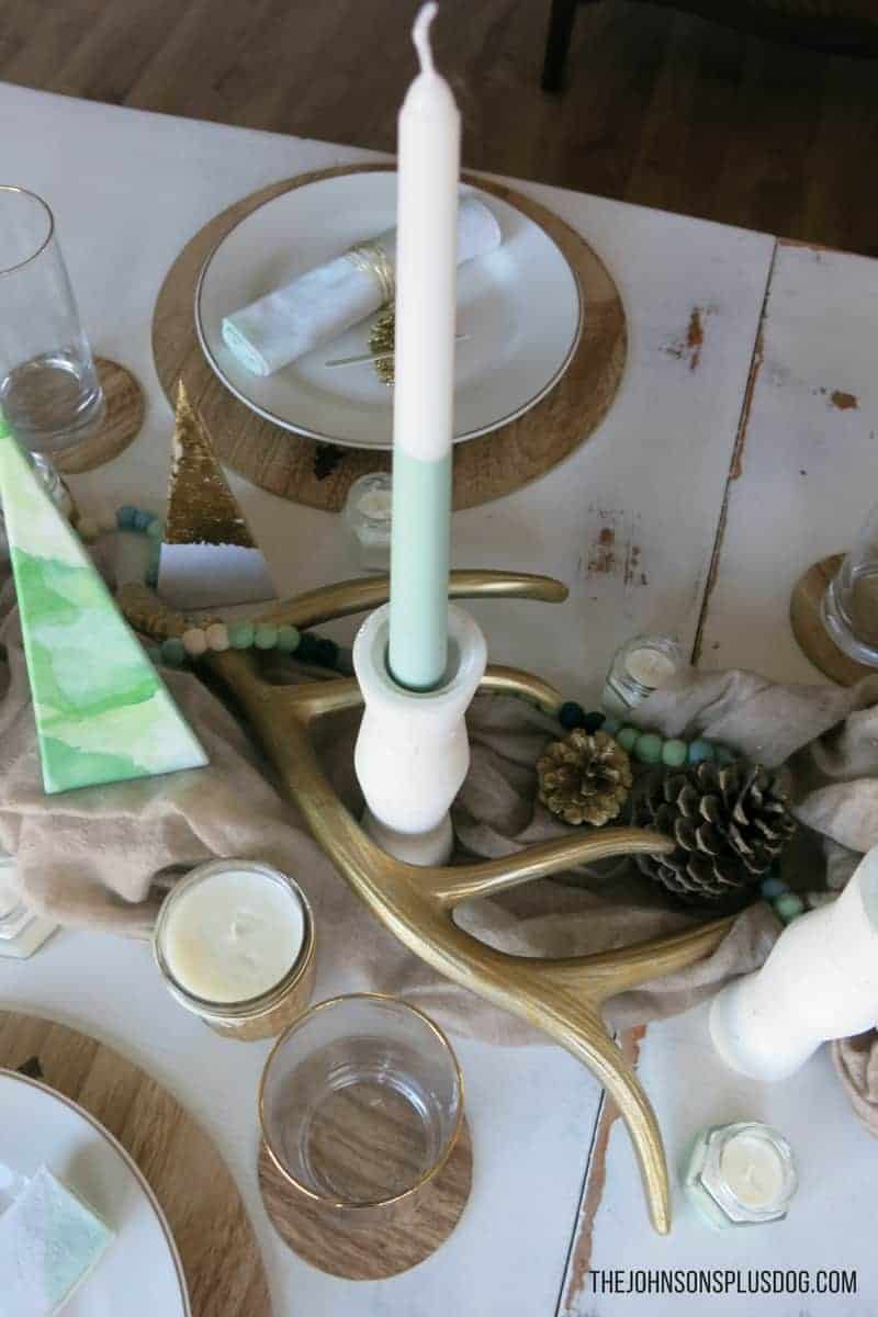 Mint & Gold Modern Christmas Tablescape | Modern Christmas | Modern Farmhouse | Farmhouse Christmas | Mint and Gold | Rustic Modern Christmas | Christmas Table Ideas | Mid Century Christmas | Table inspiration for Modern Christmas