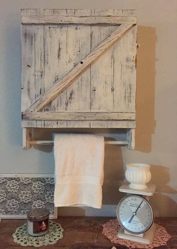 Bathroom cabinet from Cassol's painted mantle