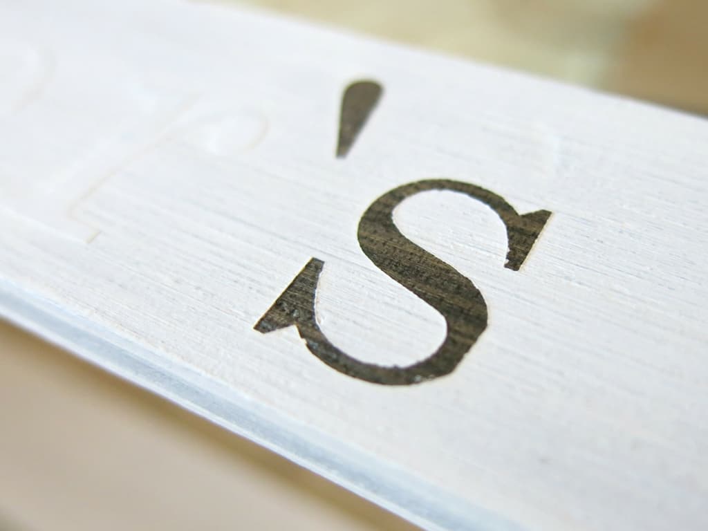 A closeup look at the letter 