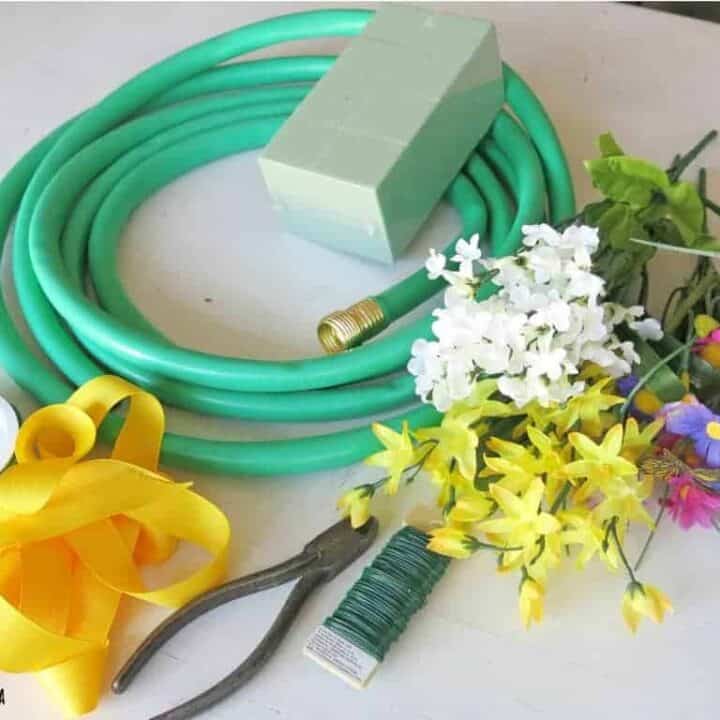 How to Make A Garden Hose Wreath