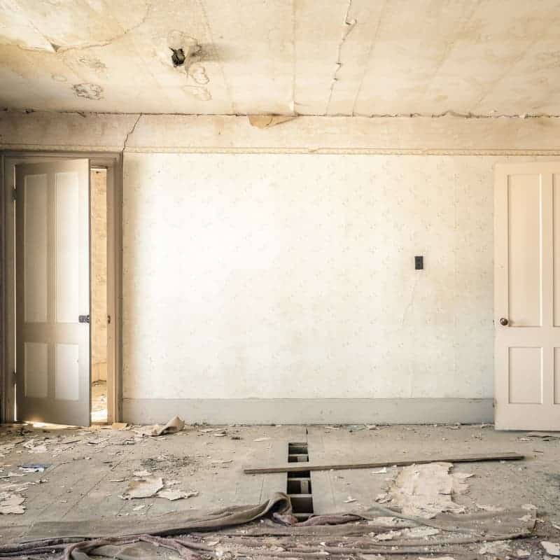 3 Reasons You Should Buy A Fixer Upper (And 2 Reasons You Shouldn’t)