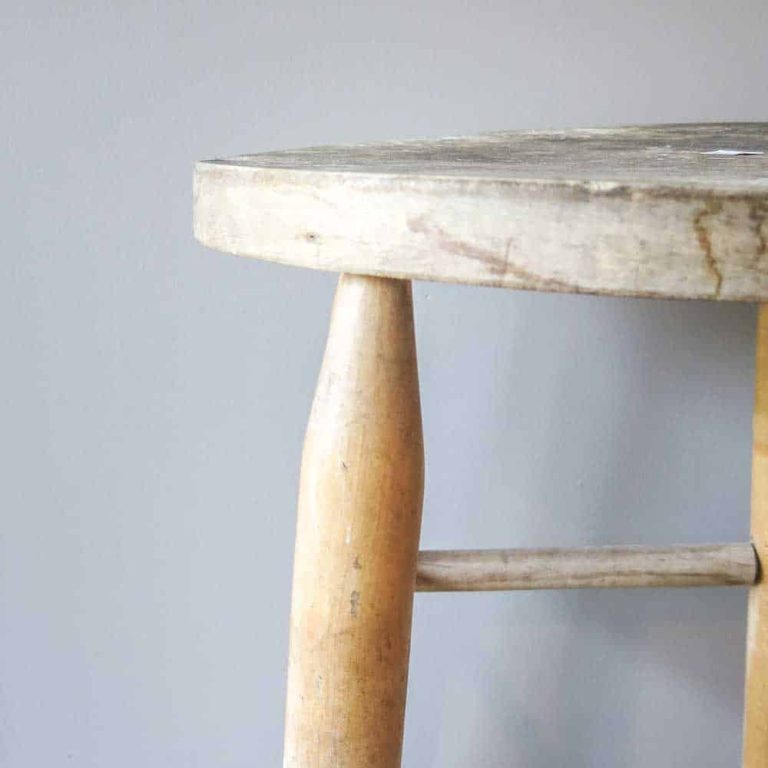 How to Upcycle A Bar Stool Into A Stool Bedside Table
