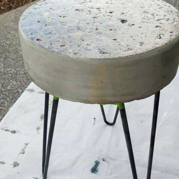 How to Make A DIY Concrete Side Table For Your Porch