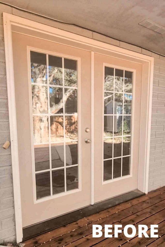 Before our cozy patio makeover, we had double Fresh doors that opened up into our outdoor patio space.