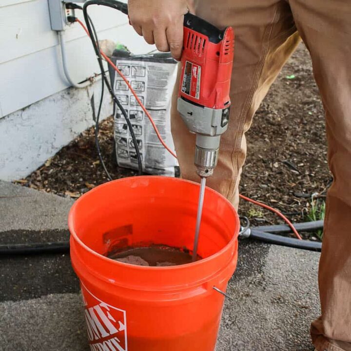 How To Mix Thinset Mortar for Tile