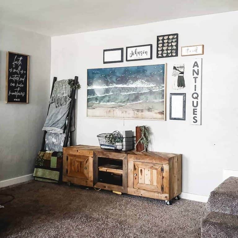 Decorating Around a TV: 10 Ideas For Your Home