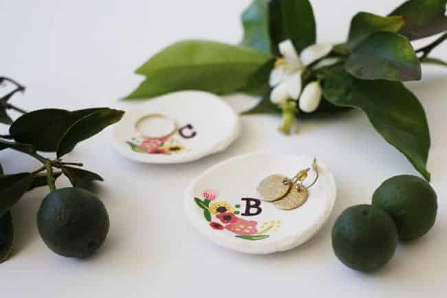 Polymer Clay Ideas | 15+ Easy and Creative Things To Make With Clay For Your Home