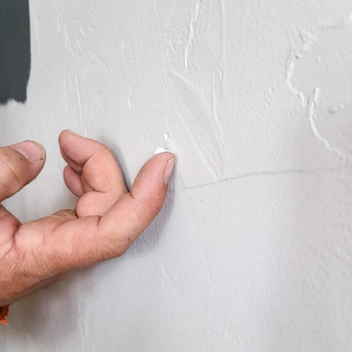 How to Fill Nail Holes in Wall
