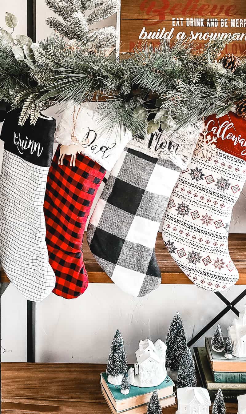50 Tiny And Adorable DIY Stocking Stuffers  Diy stocking stuffers, Diy  stockings, Diy christmas gifts