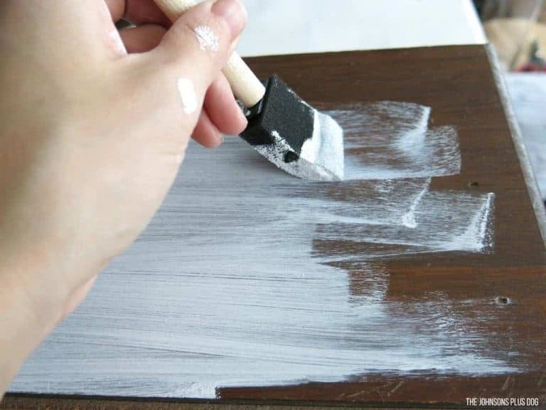 The Top Chalk Paint Brands