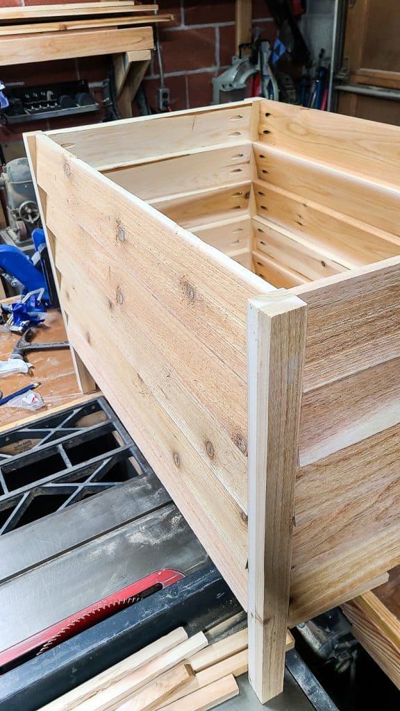 The Outdoor Toy Deck Box is fully assembled!