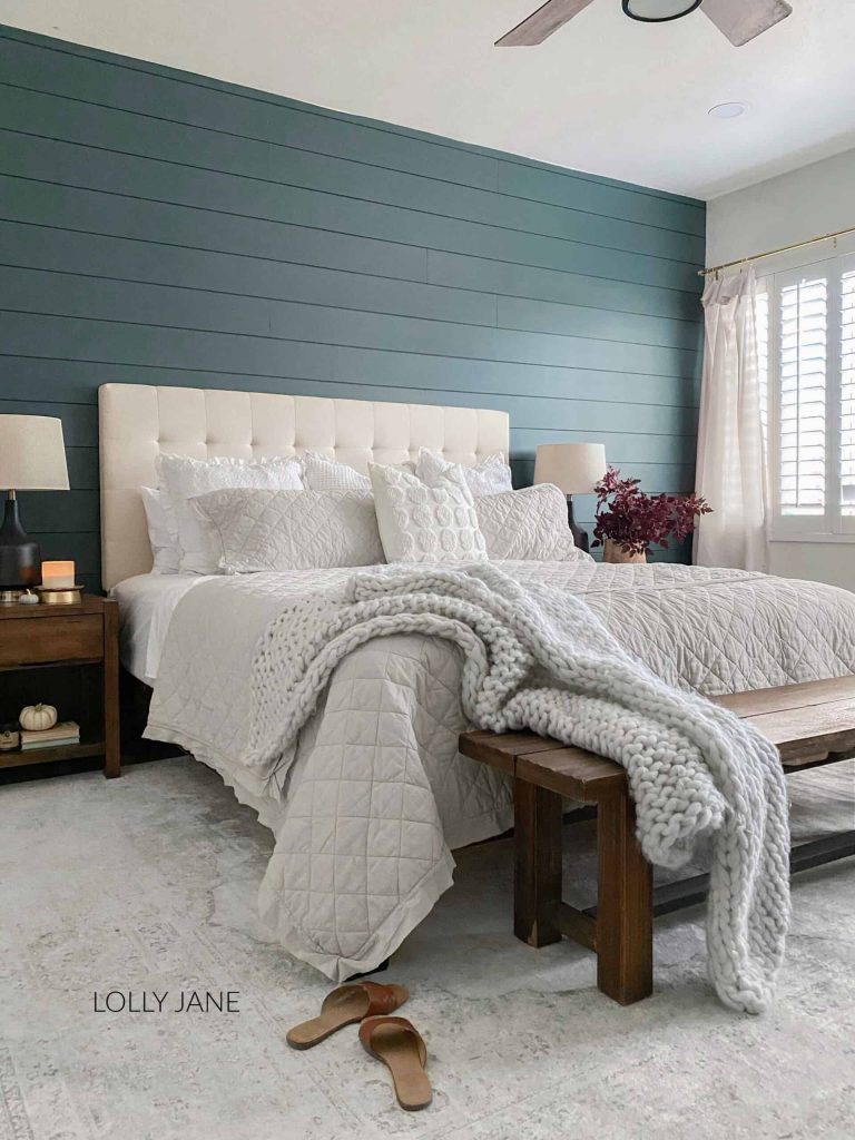 23 Shiplap Bedroom Wall Ideas You Will Love