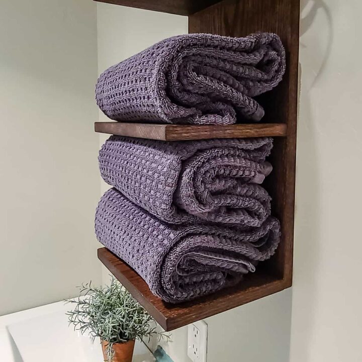 DIY Towel Rack with One Board