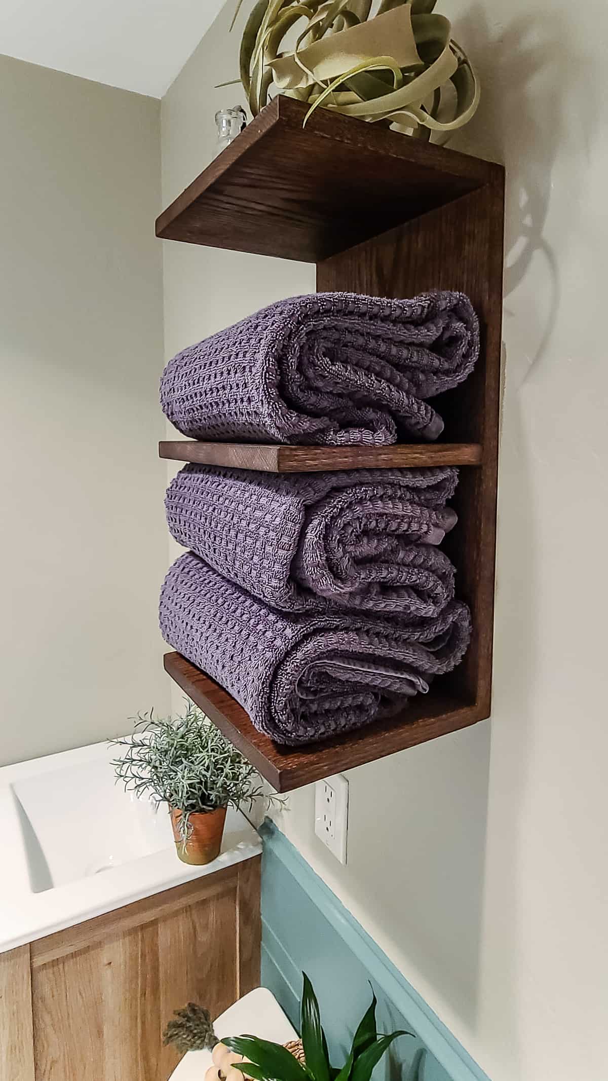 Bathroom Towel Rack Wall Mount Storage for Bath Towels Solid Metal Organizer  
