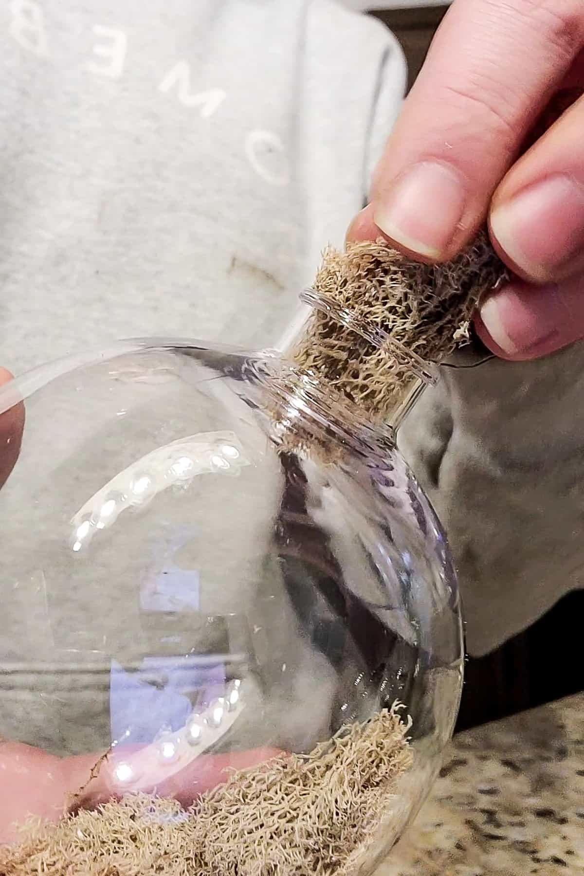 Boule De Noël Transparente 8cm Avec Mousse Bleue Préservée - Déco Faite Main