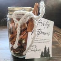 How To Make DIY Stovetop Potpourri Gifts