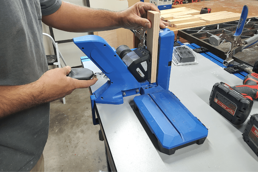 Using a kreg 720pro to make pocket holes for this diy step stool for toddler is easy and fast 