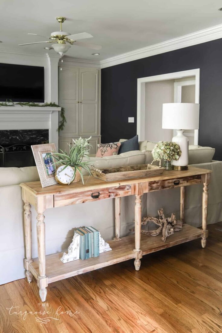 Best Sofa Table Decorating Ideas