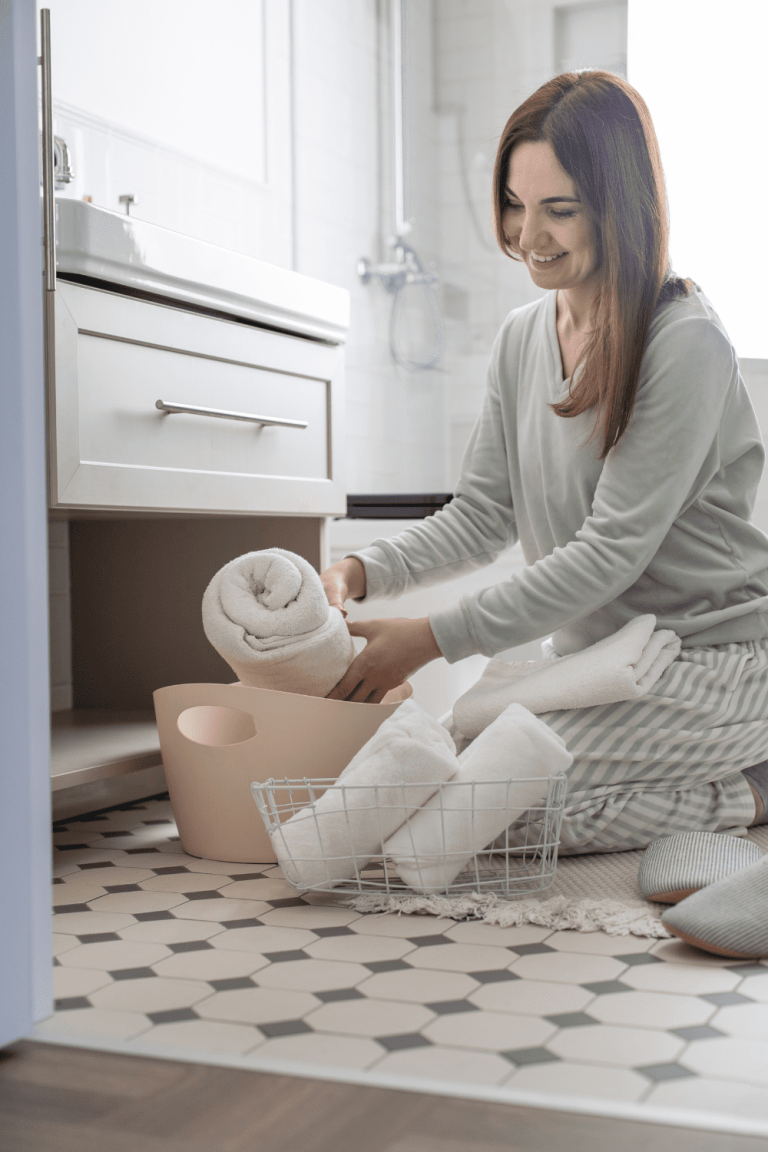 Decluttering Your Bathroom: Tips and Tricks