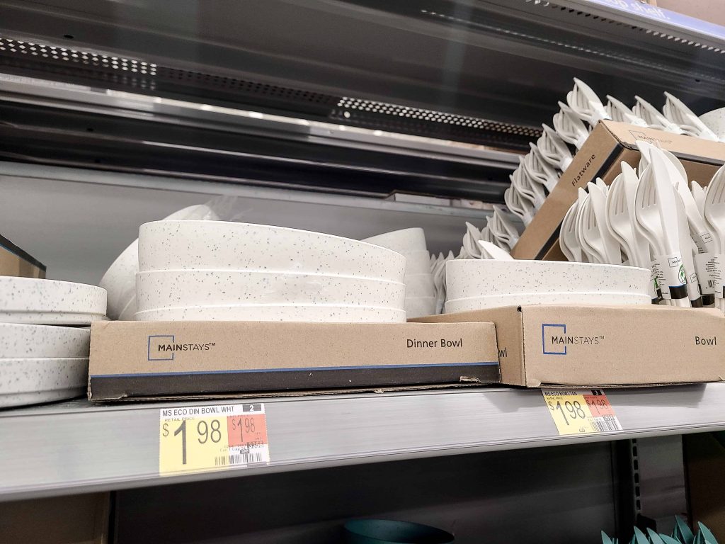 Grab a dinner bowl and regular bowl from Walmart for  each to make this modern and trendy DIY pedestal tray for your home! 