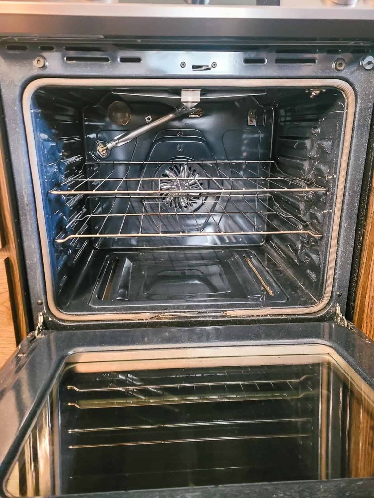 After you picture showing how clean you can get an oven after deep cleaning it inside and out