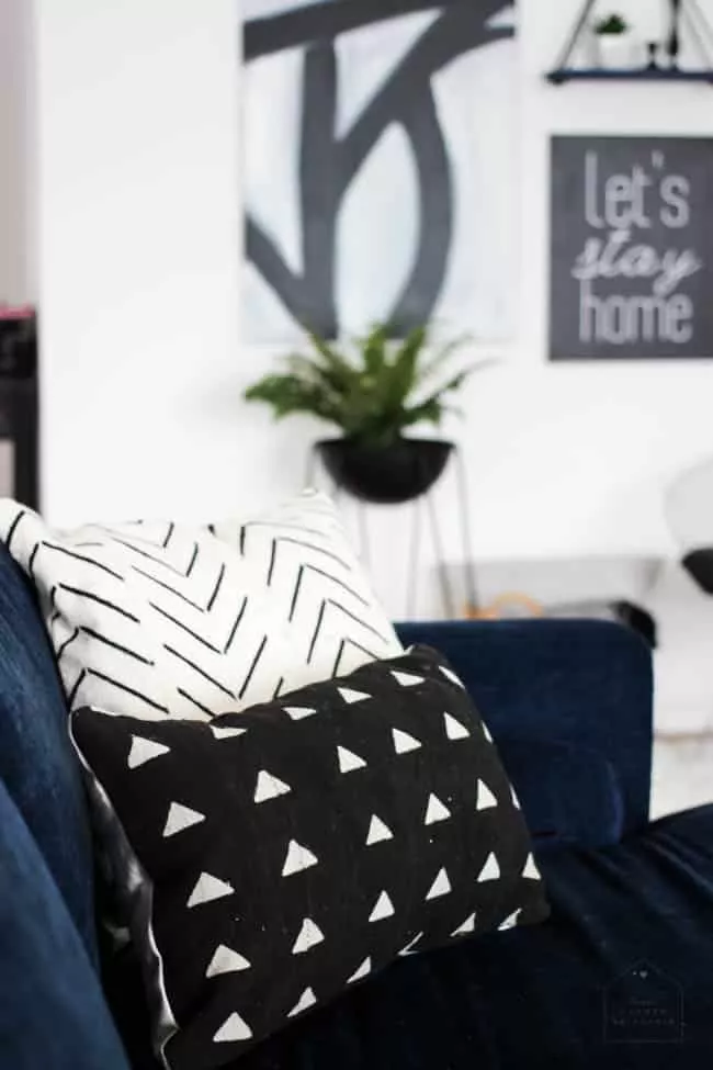 Another factor is using a monochrome color palette when figure out how to mix and match pillows on a sofa