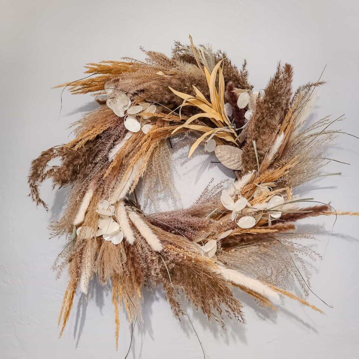 How To Make A Pampas Wreath