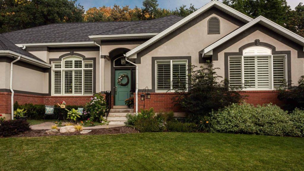 entryway portico with green painted door