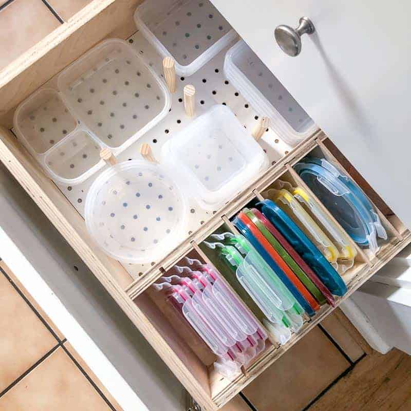 4 Quick Steps To Organize Your Tupperware Drawer - Small Stuff Counts