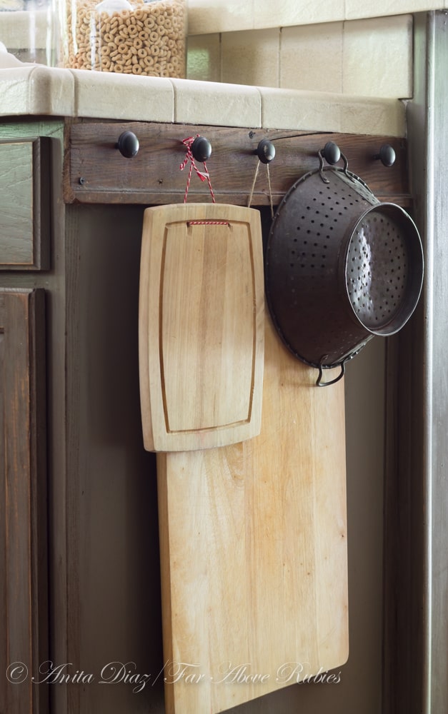 8 Cutting Board Storage Ideas, Whether You Want to Disguise or Display