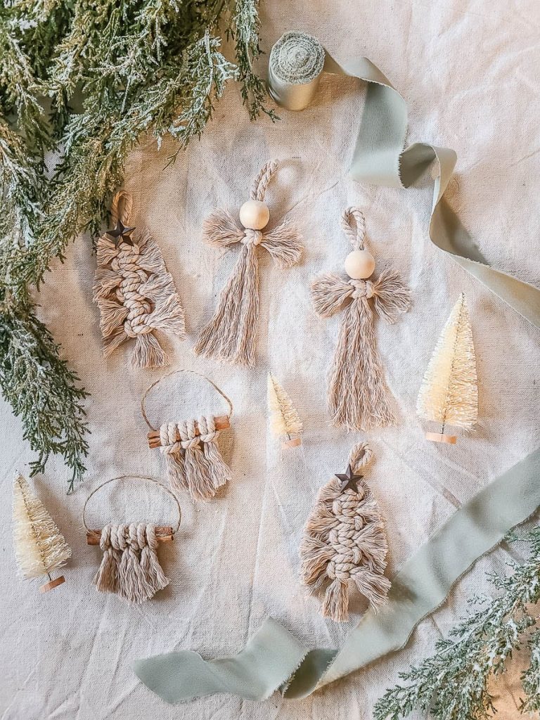 Here are three different versions of Macrame ornaments you can make for Christmas.