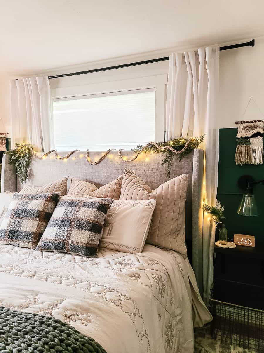 How To Decorate Your Bedroom for Christmas - Making Manzanita