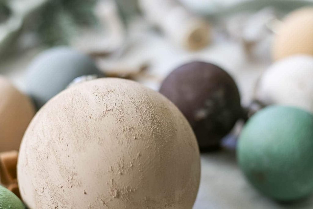 A close-up photo of a textured ornaments.