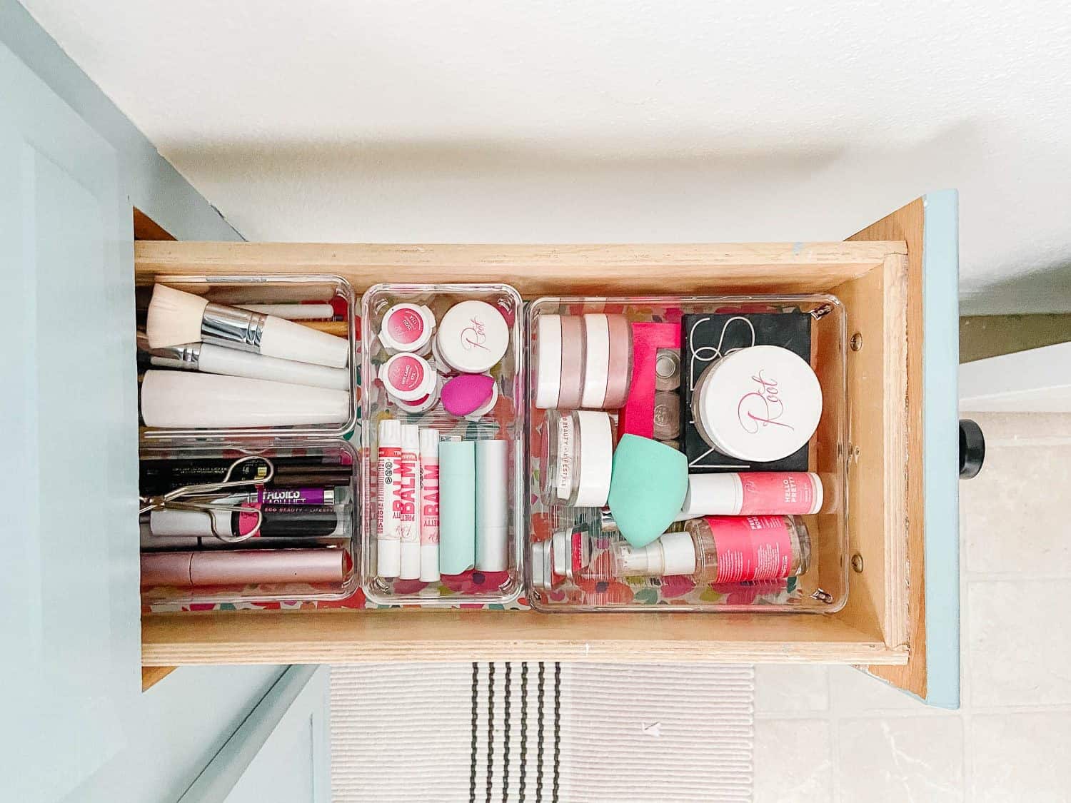 How to Organize Bathroom Drawers
