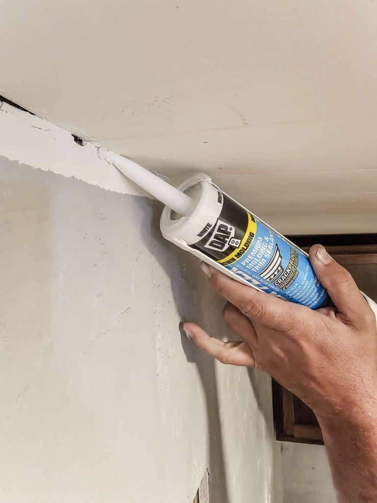Caulk for Ceiling: When and How To Use It