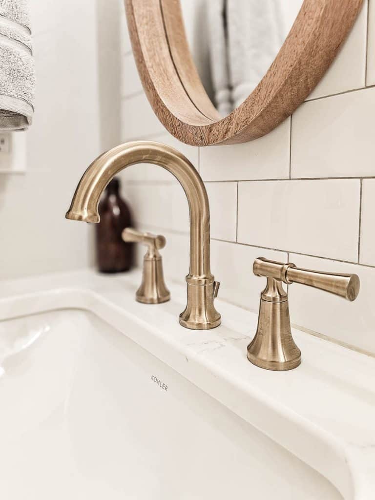 New Widespread 3-hole bathroom sink faucet with Champagne bronze finish - Delta Chamberlain